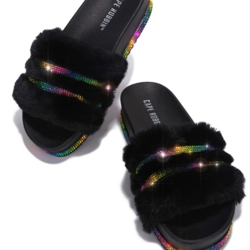 Black Fur Slides with 🌈 trim rhinestone detail.